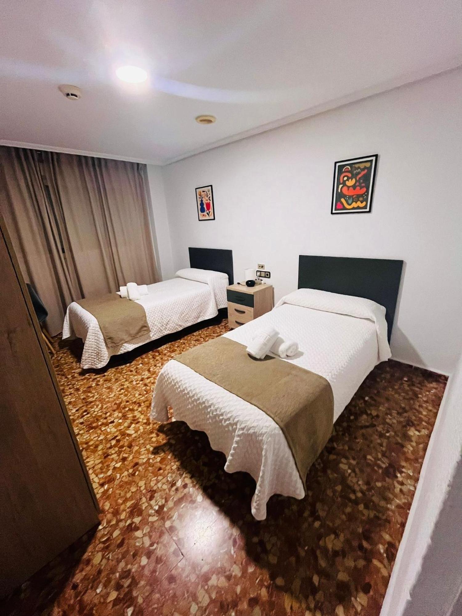 Pension Ana Belen Granada Buitenkant foto